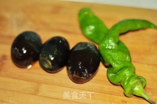 Green Pepper Preserved Egg recipe