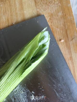 "wild Vegetables" Shepherd's Purse, Cabbage and Scallop Dumplings recipe