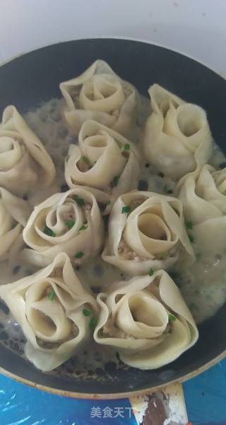 Rose Fried Dumplings, Easy to Learn recipe