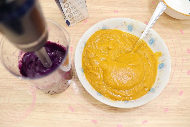 Pumpkin Purple Sweet Potato Flower Bun recipe