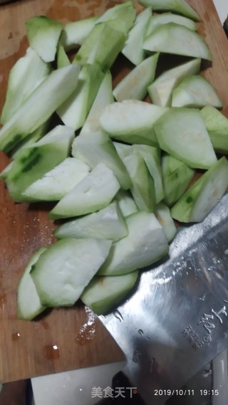 Pork Fried Loofah recipe