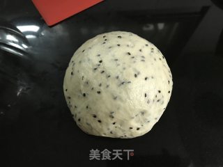 Black Sesame Sweet Potato Twisted Bread recipe