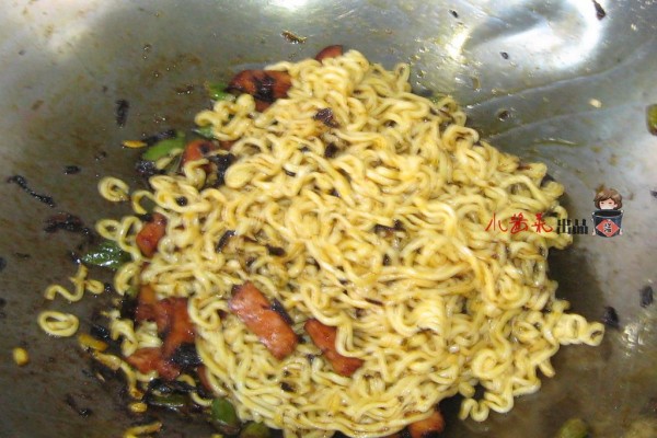 Laotan Sauerkraut Instant Noodles with Beans recipe