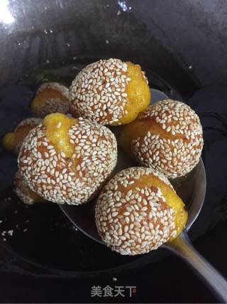 Pumpkin Glutinous Rice Sesame Dumpling recipe
