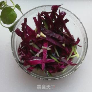 Purple Cabbage Mixed with Cucumber recipe
