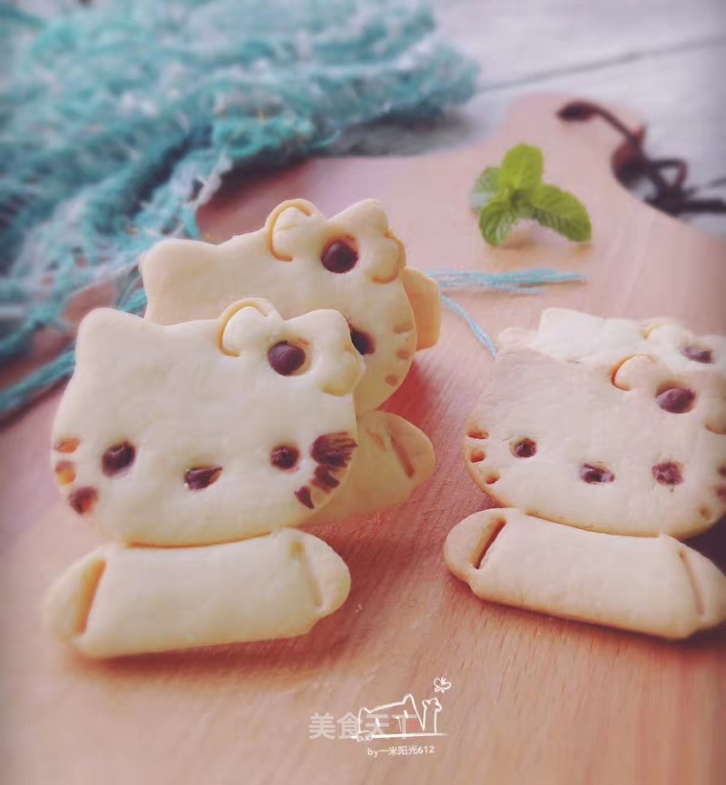 Hello Kitty Cat Cookies recipe