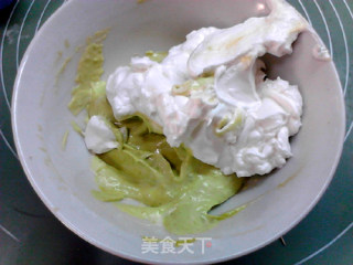 #蛋美食# Paper Cup Avocado Chiffon Cake recipe