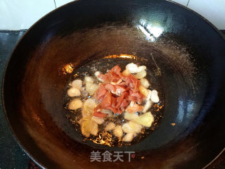 Homemade Small Stir-fry (fried Pork with Tofu) recipe