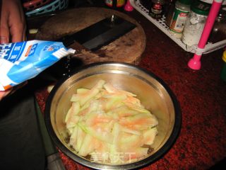 Stir-fried Hot and Sour Watermelon Peel recipe