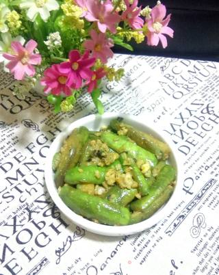 Stir-fried Minced Pork with Autumn Candel recipe