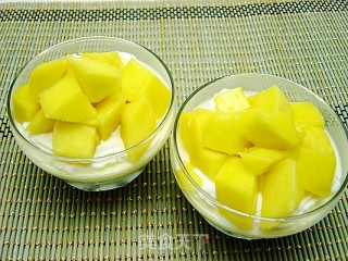 Mango Cheese Mousse Cup recipe