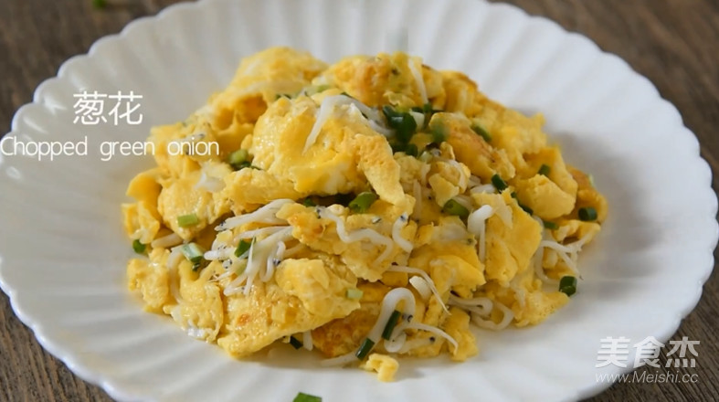 Whitebait Scrambled Eggs are Not Fishy and Delicious Tips! recipe