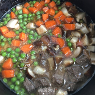 Stewed Rice with Beef and Seasonal Vegetables recipe