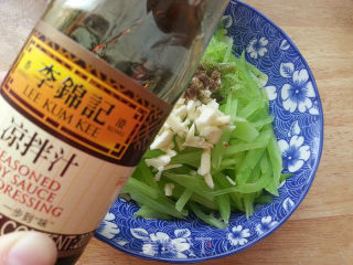 Quick Hand Vegetables-shredded Lettuce Salad recipe