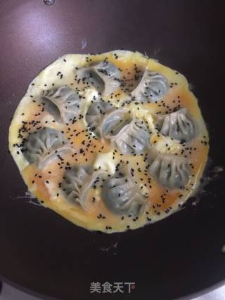 Egg Hug Fried Dumplings recipe