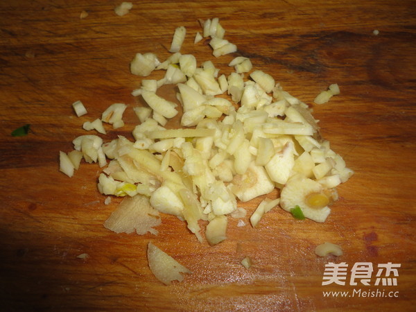 Stir-fried Pork Liver with Leek recipe