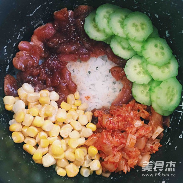 Claypot Rice with Cheese and Pork Slices recipe
