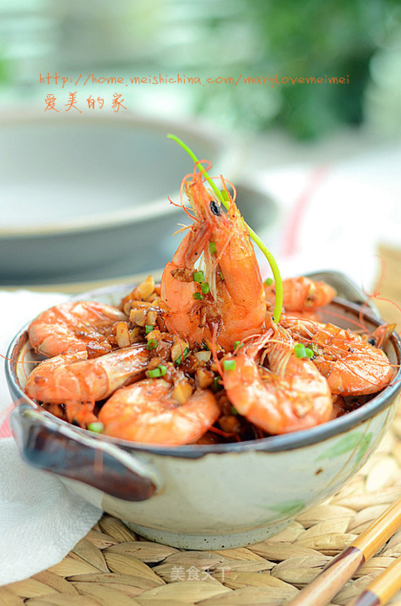 Fresh Prawns Can Also be Served with Fragrant Rice-garlic-based Tail Prawns