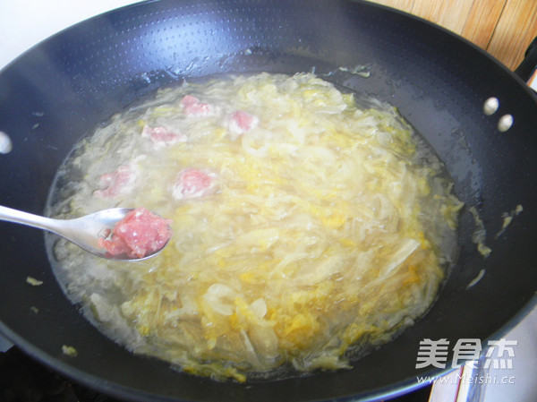 Sauerkraut Vermicelli Ball Soup recipe