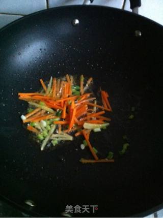 Stir-fried Shrimp with Leek Moss recipe