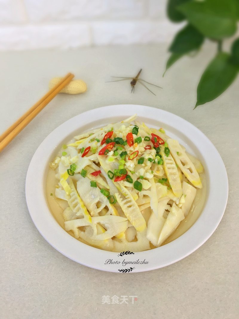 Oil Splashing Bamboo Shoots