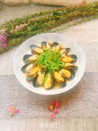 Mussels with Scallion Oil recipe