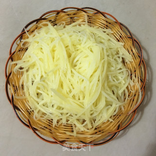 Hot and Sour Potato Shreds recipe