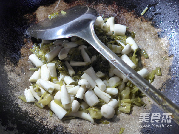 Stir-fried Seafood Mushroom recipe
