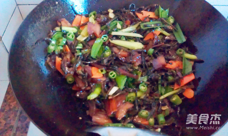 Stir-fried Bacon with Dried Cowpea recipe