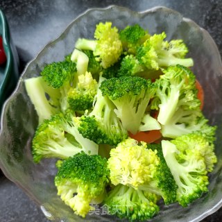 Broccoli Shrimp Salad recipe