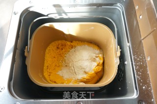 Golden Lucky Bag-pumpkin Coconut Bun recipe