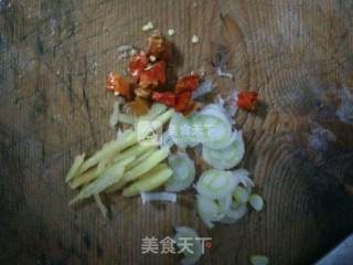 Fried Yam with Fungus recipe