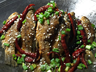 Griddle Spicy Little Crucian Carp recipe