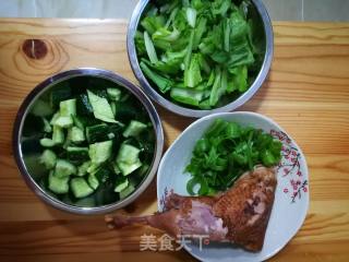 Chicken Drumsticks with Cucumber recipe