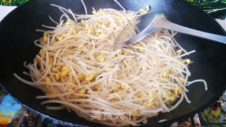 Sichuan Flavor-fried Soybean Sprouts recipe
