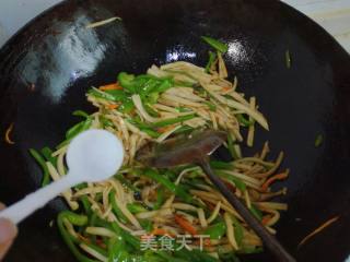 Pleurotus Eryngii with Green Pepper and Oyster Sauce recipe