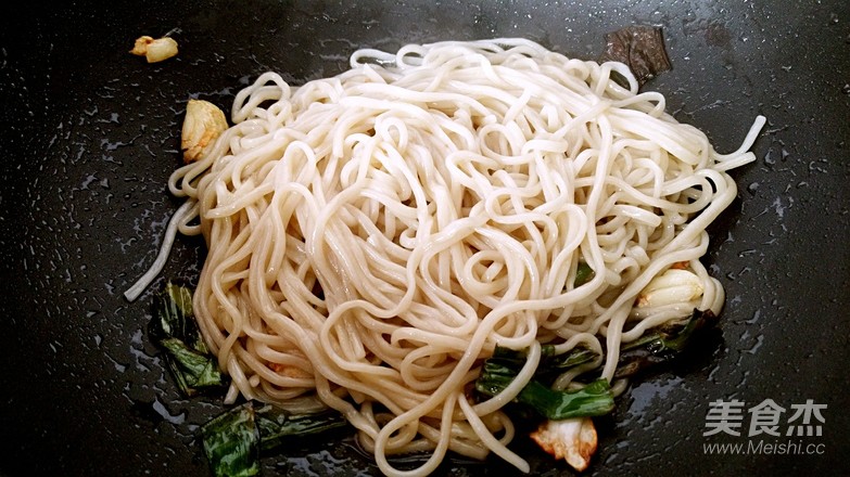 Noodles with Sesame Sauce recipe