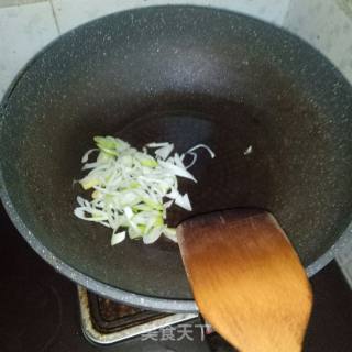 Stir-fried Duck Leg with Sauce recipe