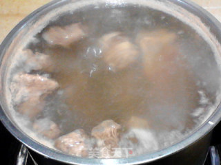 Yam, Ginseng, Barley and Beef Bone Soup recipe