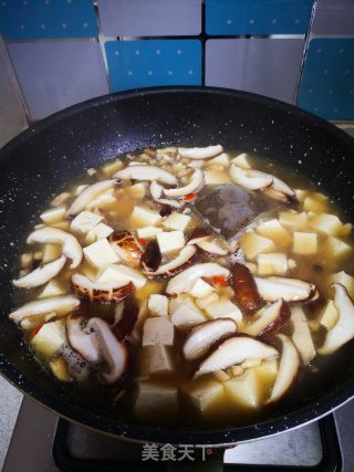 Tofu Wild Mushroom Soup (haidilao Version) recipe