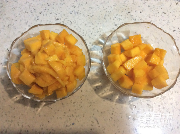 Little Pooh Mango Mousse recipe