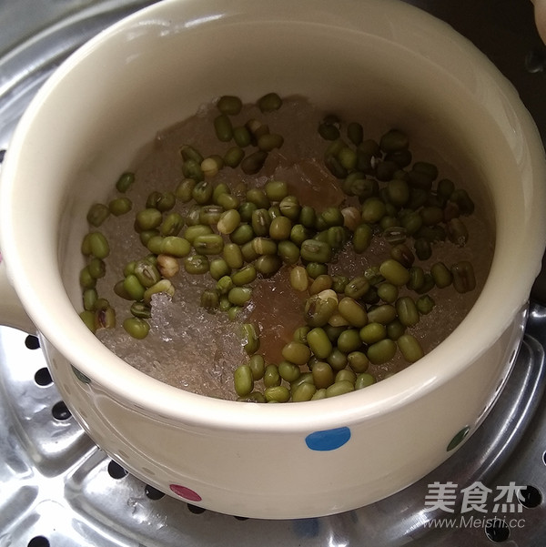 Snow Swallow Mung Bean Soup recipe