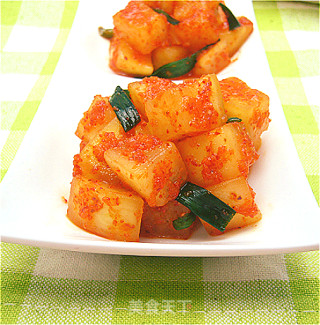 Simple and Simple to Make ---------korean Spicy Radish Cubes recipe
