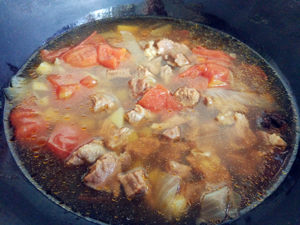 Tomato and Potato Beef Soup recipe