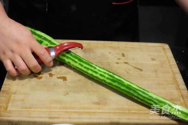 Stir-fried Loofah with Oily Gluten recipe