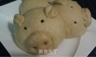 Rye Piglet Bean Paste Buns recipe