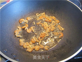 Stir-fried Gassho Melon with Dried Shrimp recipe