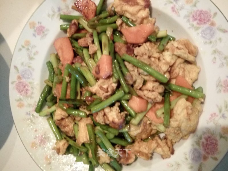 Scrambled Eggs with Garlic Moss recipe