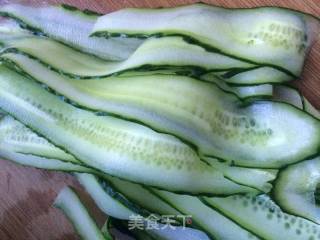 Cucumber Roll with Bean Curd recipe