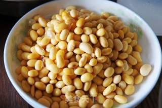 Celery Mixed with Soybeans recipe